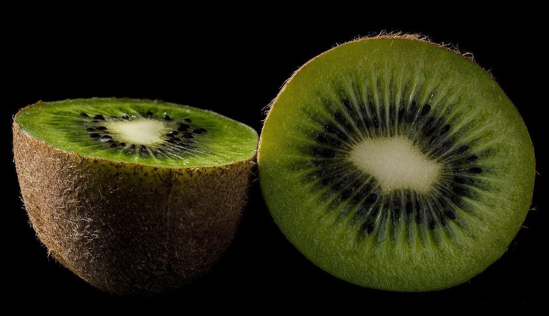 Kiwi benefici, calorie e proprietà per intestino